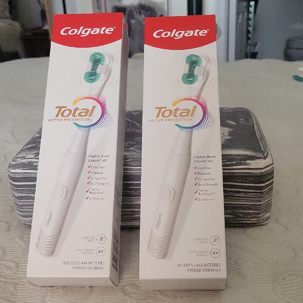 Two Colgate Total Battery  Toothbrush Duo